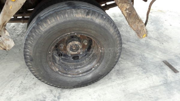 รถบรรทุก 6 ล้อ ISUZU   รถใช้งานได้ปกติ   เอกสารพร้อมโอน