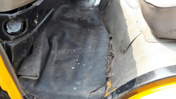 รถบรรทุก 6 ล้อ ISUZU   รถใช้งานได้ปกติ   เอกสารพร้อมโอน