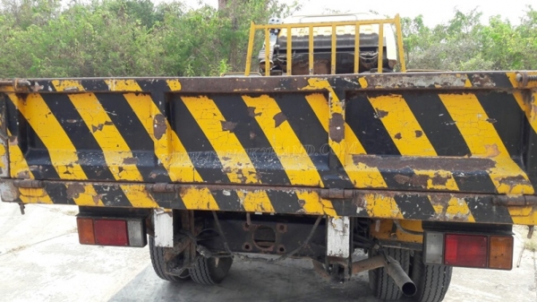 รถบรรทุก 6 ล้อ ISUZU   รถใช้งานได้ปกติ   เอกสารพร้อมโอน