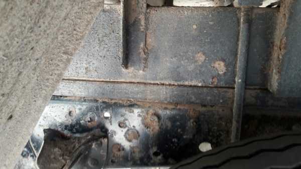 รถบรรทุก 6 ล้อ ISUZU   รถใช้งานได้ปกติ   เอกสารพร้อมโอน