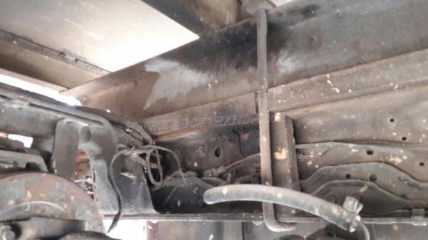 รถบรรทุก 6 ล้อ ISUZU   รถใช้งานได้ปกติ   เอกสารพร้อมโอน