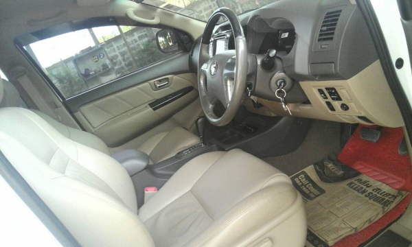 โตโยต้า ฟอจูนเนอร์ ปี55