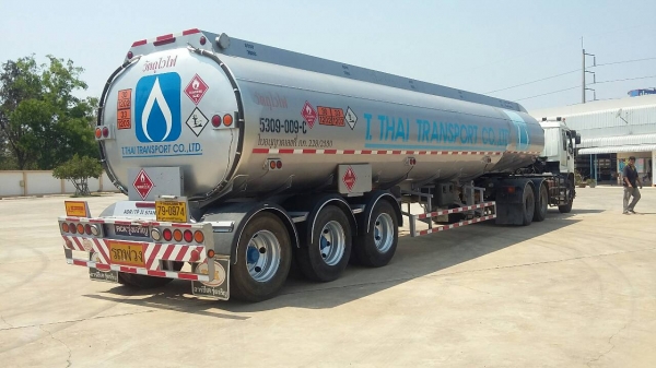 ห่างเทลเลอร์บรรทุกน้ำมัน RCK 3 เพลาแท้ ปี 53 ( 40,000 ลิตร )