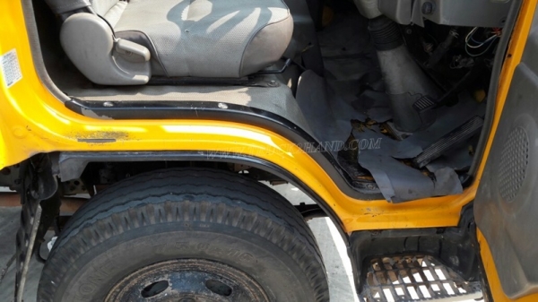 รถบรรทุก 6 ล้อ ISUZU รถใช้งานได้ปกติ ทะเบียนพร้อมโอน