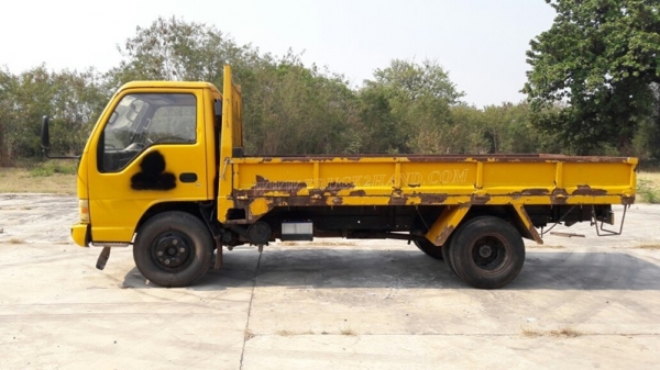 รถบรรทุก 6 ล้อ ISUZU รถใช้งานได้ปกติ ทะเบียนพร้อมโอน