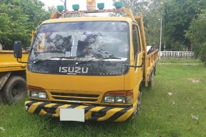 รถบรรทุก 6 ล้อ ISUZU รถใช้งานได้ปกติ ทะเบียนพร้อมโอน