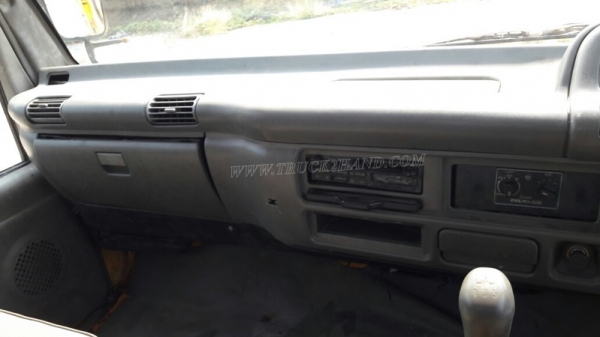 รถบรรทุก 6 ล้อ ISUZU รถใช้งานได้ปกติ ทะเบียนพร้อมโอน