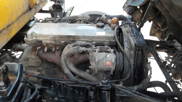 รถบรรทุก 6 ล้อ ISUZU รถใช้งานได้ปกติ ทะเบียนพร้อมโอน