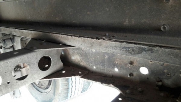 รถบรรทุก 6 ล้อ ISUZU รถใช้งานได้ปกติ ทะเบียนพร้อมโอน