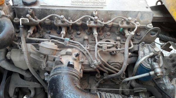 รถบรรทุก 6 ล้อ ISUZU รถใช้งานได้ปกติ ทะเบียนพร้อมโอน