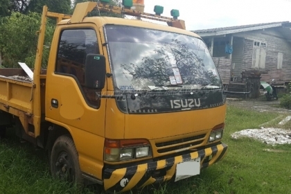 รถบรรทุก 6 ล้อ ISUZU รถใช้งานได้ปกติ ทะเบียนพร้อมโอน