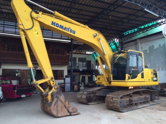 KOMATSU PC200-8 (เจ้าของขายเอง) รถปี 11 5,XXX ชั่วโมง เอกสารใบแจ้งจำหน่าย (ประกันศูนย์ยังมีอยู่ ถ่ายน้ำมันเครื่องกรองน้ำมันไฮโดลิคกองฟรีอีกนาน) รถออกป้ายแดง ตัวญี่ปุ่น สีเดิม รถสวยมาก  สนใจด่วน 089-0854790