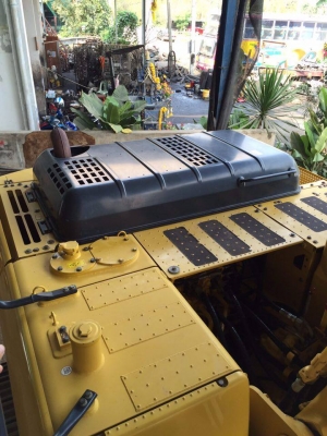 KOMATSU PC200-8 (เจ้าของขายเอง) รถปี 11 5,XXX ชั่วโมง เอกสารใบแจ้งจำหน่าย (ประกันศูนย์ยังมีอยู่ ถ่ายน้ำมันเครื่องกรองน้ำมันไฮโดลิคกองฟรีอีกนาน) รถออกป้ายแดง ตัวญี่ปุ่น สีเดิม รถสวยมาก  สนใจด่วน 089-0854790