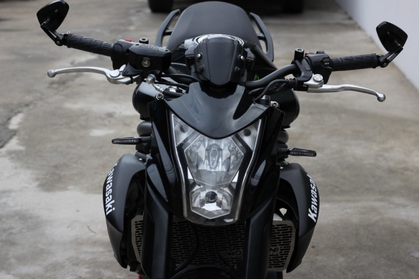 <เอิร์ท พิดโลก>ขาย ER6n 2012 แต่งสวย. โช๊คkayaba ท่อaka อื่นๆ ราคาแบ่งใช้