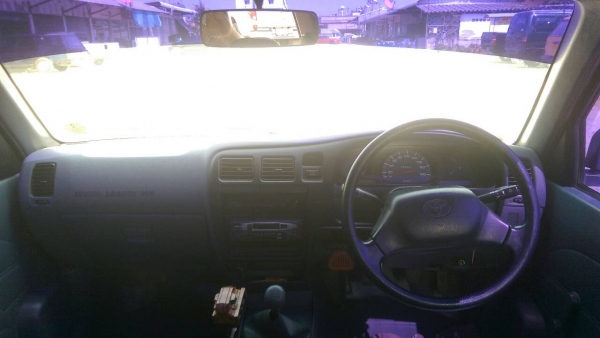 โตโยต้า ไทเกอร์4ประตู