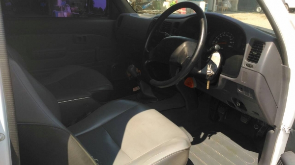 โตโยต้า ไทเกอร์4ประตู