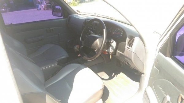 โตโยต้า ไทเกอร์4ประตู