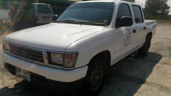 โตโยต้า ไทเกอร์4ประตู