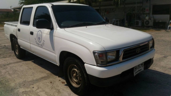 โตโยต้า ไทเกอร์4ประตู