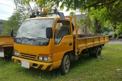 รถบรรทุก 6 ล้อ ISUZU รถใช้งานได้ปกติ ทะเบียนพร้อมโอน