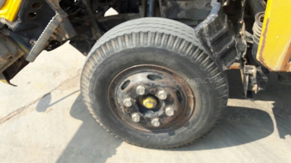 รถบรรทุก 6 ล้อ ISUZU รถใช้งานได้ปกติ ทะเบียนพร้อมโอน