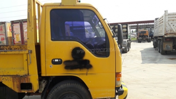 รถบรรทุก 6 ล้อ ISUZU รถใช้งานได้ปกติ ทะเบียนพร้อมโอน