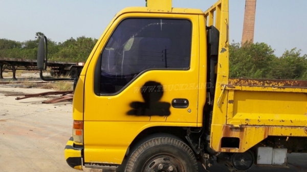 รถบรรทุก 6 ล้อ ISUZU รถใช้งานได้ปกติ ทะเบียนพร้อมโอน