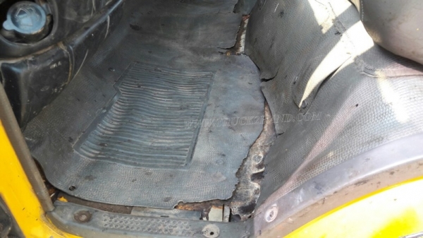 รถบรรทุก 6 ล้อ ISUZU รถใช้งานได้ปกติ ทะเบียนพร้อมโอน