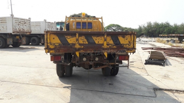 รถบรรทุก 6 ล้อ ISUZU รถใช้งานได้ปกติ ทะเบียนพร้อมโอน