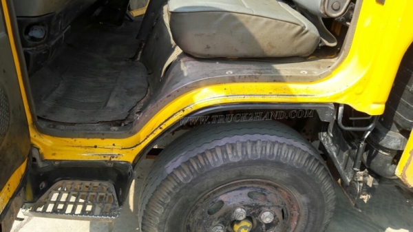 รถบรรทุก 6 ล้อ ISUZU รถใช้งานได้ปกติ ทะเบียนพร้อมโอน