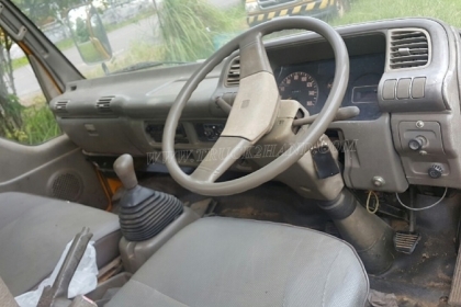 รถบรรทุก 6 ล้อ ISUZU รถใช้งานได้ปกติ ทะเบียนพร้อมโอน