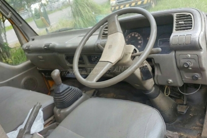 รถบรรทุก 6 ล้อ ISUZU รถใช้งานได้ปกติ ทะเบียนพร้อมโอน