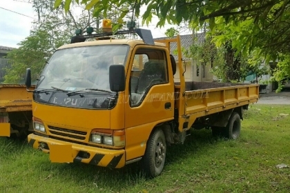 รถบรรทุก 6 ล้อ ISUZU รถใช้งานได้ปกติ ทะเบียนพร้อมโอน