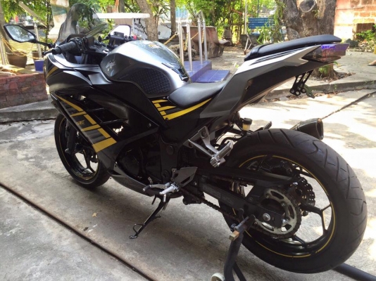 KAWASAKI NINJA300 ABS ปี2015โฉมปัจจุบันสภาพดี วิ่งน้อย ราคา 127000