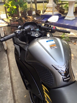 KAWASAKI NINJA300 ABS ปี2015โฉมปัจจุบันสภาพดี วิ่งน้อย ราคา 127000