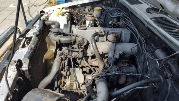 ขายรถยกพร้อมใช้งานเครื่องดีเซล ภาษีไม่ขาดมีเล่มทะเบียนสนใจสอบถามได้