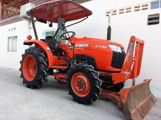 รถเกรด A..คูโบต้า L3008 4 WD