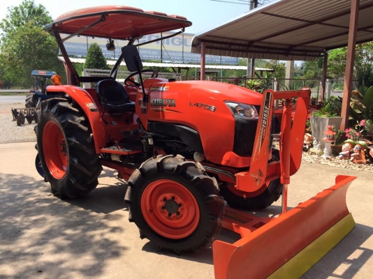 ขายรถไถ Kubota L4708(4WD) พร้อมใบมีดและผานบุกเบิก รถไร่ สวยๆ พร้อมใช้งาน ขายรถไถ Kubota L4708(4WD) พร้อมใบมีดและผานบุกเบิก รถไร่ สวยๆ พร้อมใช้งาน