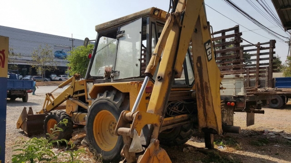 ขาย รถตักหน้าขุดหลัง JCB CX3 เพลาเดียว รถใช้งานอยู่เป็นประจำ เครื่องดี ปั้มดี เอกสารใบซื้อขาย