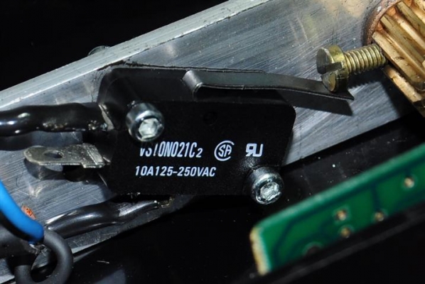 Foot switch (สวิทช์เท้าเหยียบ) ตัวใหญ่ๆ วัสดุเป็นอลูมิเนียมทั้งตัว