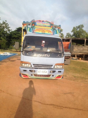 ขายรถ6ล้อบรรทุก NPR120 ปี43 แชชซีสวยเครื่องดี เอกสารเล่มทะเบียนครบ พร้อมวิ่งงาน