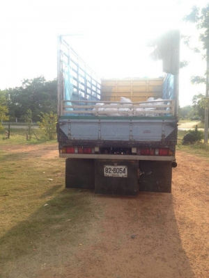 ขายรถ6ล้อบรรทุก NPR120 ปี43 แชชซีสวยเครื่องดี เอกสารเล่มทะเบียนครบ พร้อมวิ่งงาน