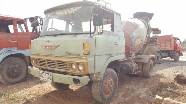 ขาย รถโม่ปูน 2.7 คิว 6 ล้อ HINO เครื่อง EH700 168 แรงม้า คัสซีสวยตลอดเส้น พวงมาลัยพาวเวอร์ ทะเบียนพร้อมโอน ขาย รถโม่ปูน 2.7 คิว 6 ล้อ HINO เครื่อง EH700 168 แรงม้า คัสซีสวยตลอดเส้น พวงมาลัยพาวเวอร์ ทะเบียนพร้อมโอน