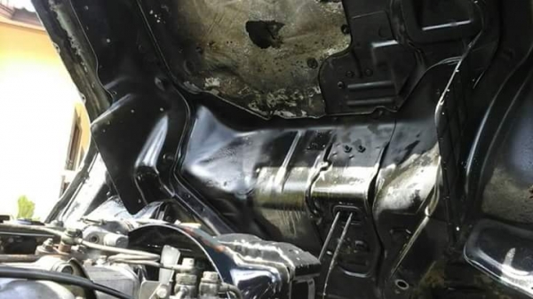 ขาย6ล้อบรรทุก isuzu NKR58LU5 M 110แรงม้า รถห้างแท้