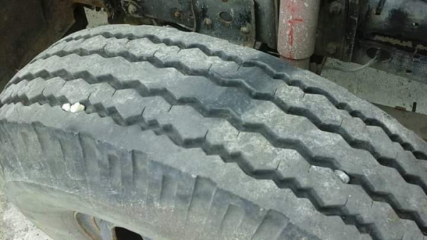 ขาย6ล้อบรรทุก isuzu NKR58LU5 M 110แรงม้า รถห้างแท้