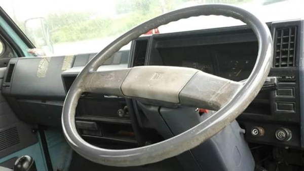 ขาย6ล้อบรรทุก isuzu NKR58LU5 M 110แรงม้า รถห้างแท้