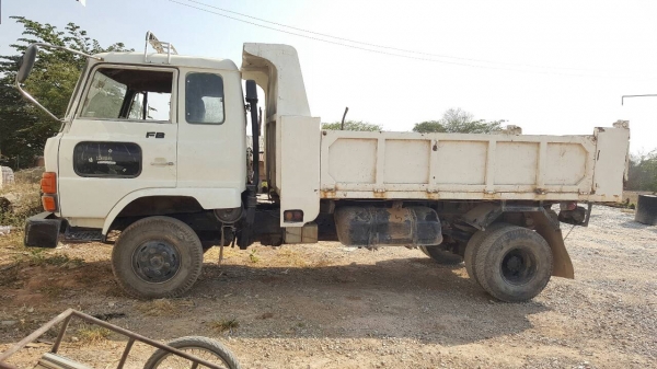 ขาย 6 ล้อดั้ม ยาง 825 HINO FD176B เครื่อง HO7C 180 แรงม้า เกียร์ HO เบรคทิฟฟี่ พวงมาลัยพาวเวอร์ ทะเบียนพร้อมโอน ขาย 6 ล้อดั้ม ยาง 825 HINO FD176B เครื่อง HO7C 180 แรงม้า เกียร์ HO เบรคทิฟฟี่ พวงมาลัยพาวเวอร์ ทะเบียนพร้อมโอน