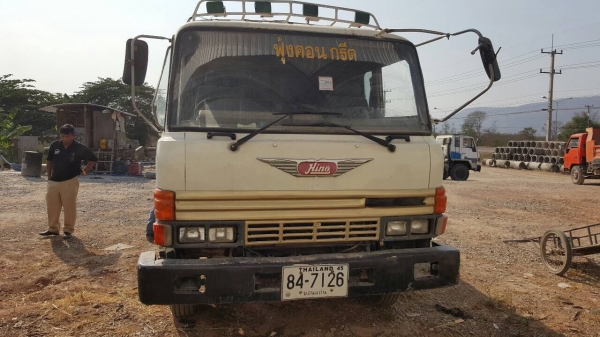 ขาย 6 ล้อดั้ม ยาง 825 HINO FD176B เครื่อง HO7C 180 แรงม้า เกียร์ HO เบรคทิฟฟี่ พวงมาลัยพาวเวอร์ ทะเบียนพร้อมโอน ขาย 6 ล้อดั้ม ยาง 825 HINO FD176B เครื่อง HO7C 180 แรงม้า เกียร์ HO เบรคทิฟฟี่ พวงมาลัยพาวเวอร์ ทะเบียนพร้อมโอน