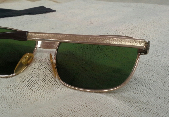 แว่นตาโกลด์ฟิลด์ที่ยิ่งใหญ่ที่สุด  ALGHA 20 EXCL. JOINTS made in England  รุ่นหายาก!