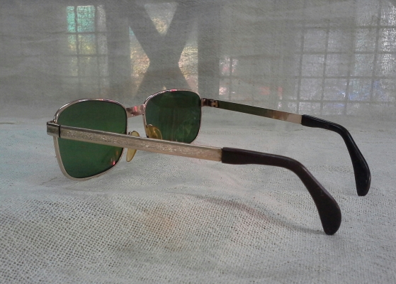 แว่นตาโกลด์ฟิลด์ที่ยิ่งใหญ่ที่สุด  ALGHA 20 EXCL. JOINTS made in England  รุ่นหายาก!